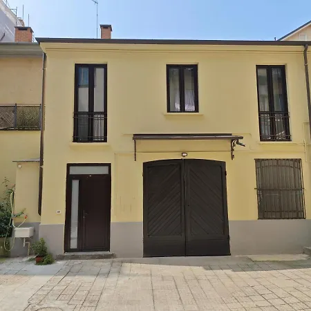 Hostdomus - Casa Liberty Апартаменты